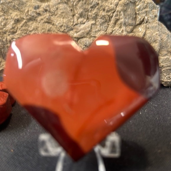 Mookaite crystal heart from Australia red & rust - Picture 1 of 2